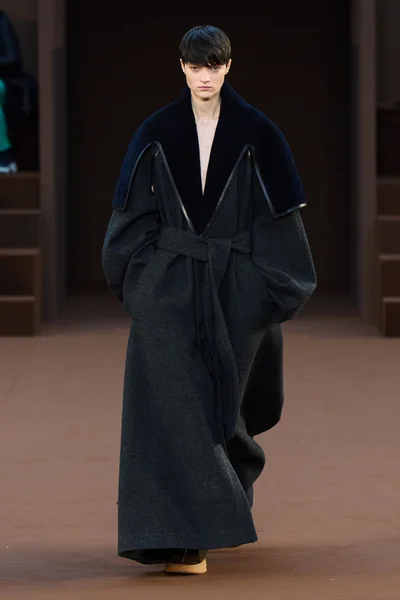 Look 40
